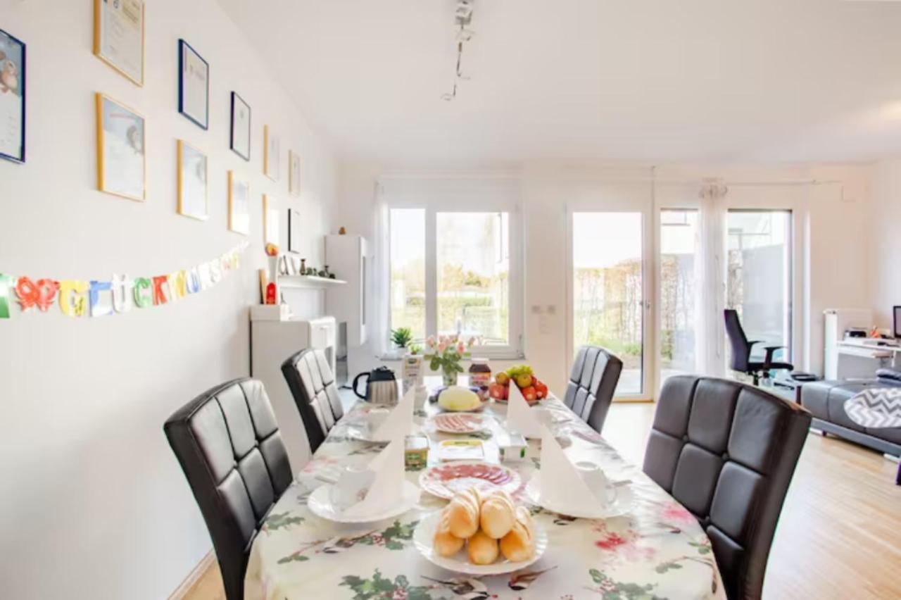 Beautiful Room With Balcony Direction To Messe Hanóver Exterior foto